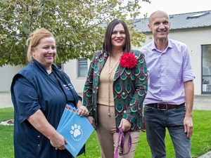 Foto mit Yvonne Millard, Astrid Eisenkopf und Wolfgang Böck